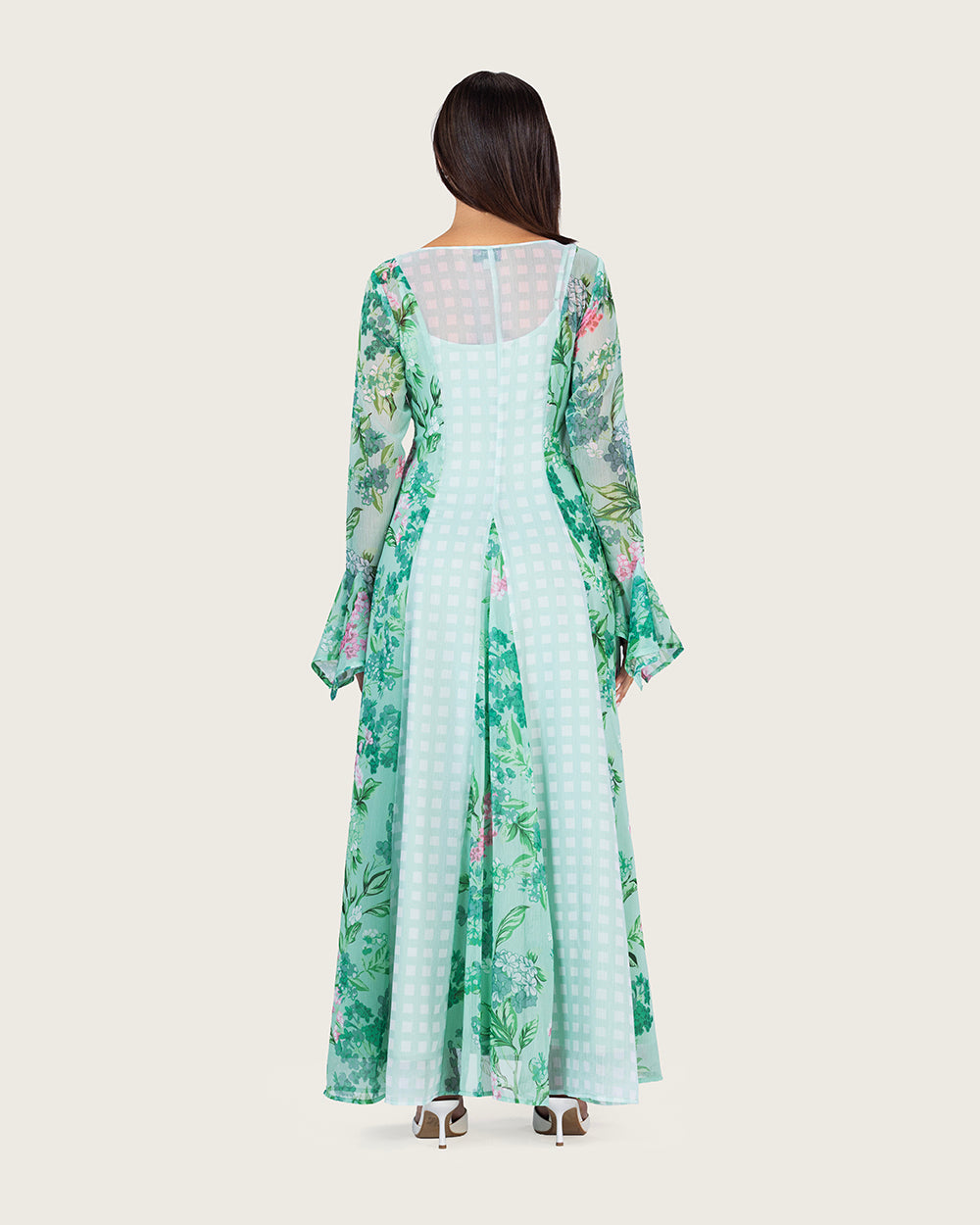 فستان شيفون أخضر فاتح مزهر بأكمام واسعة