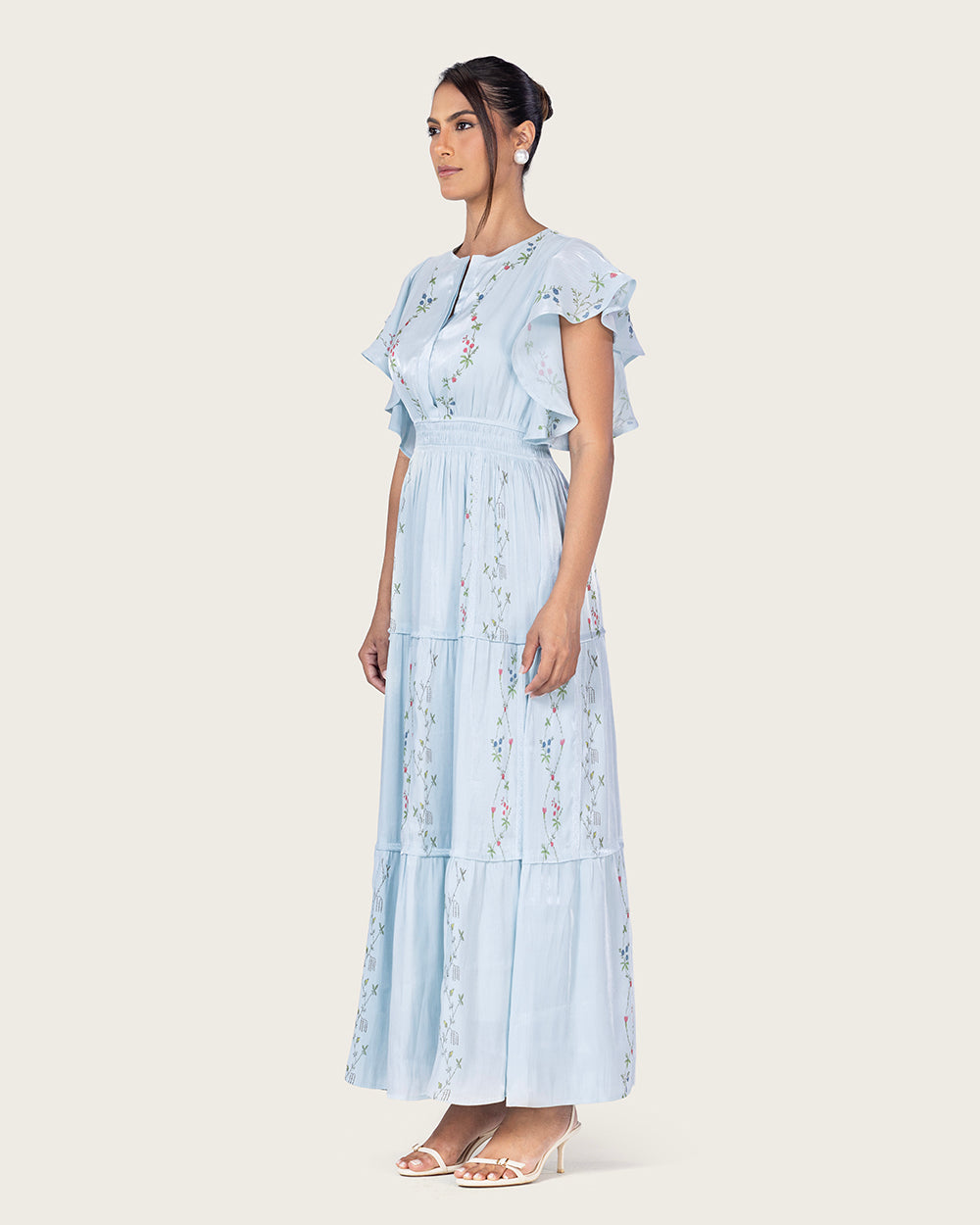 فستان ماكسي شيفون لامع أزرق فاتح بأكمام فراشة