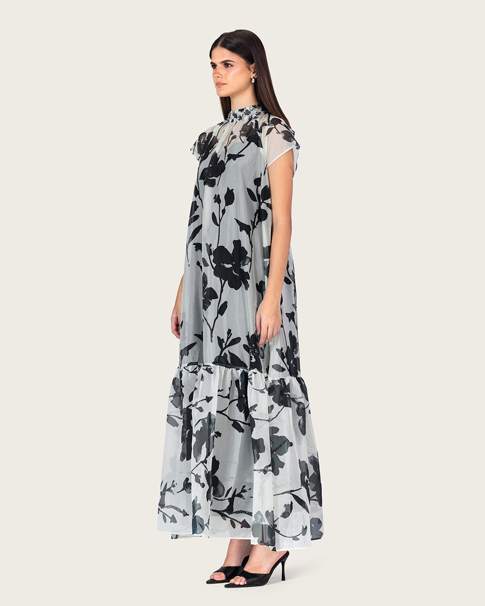 فستان ماكسي أورغانزا مزهر مع ربطة خلفية