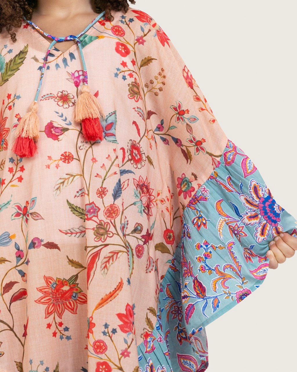 Girls Printed Kaftan with Flowy Silhouette and Sleeves -Peach