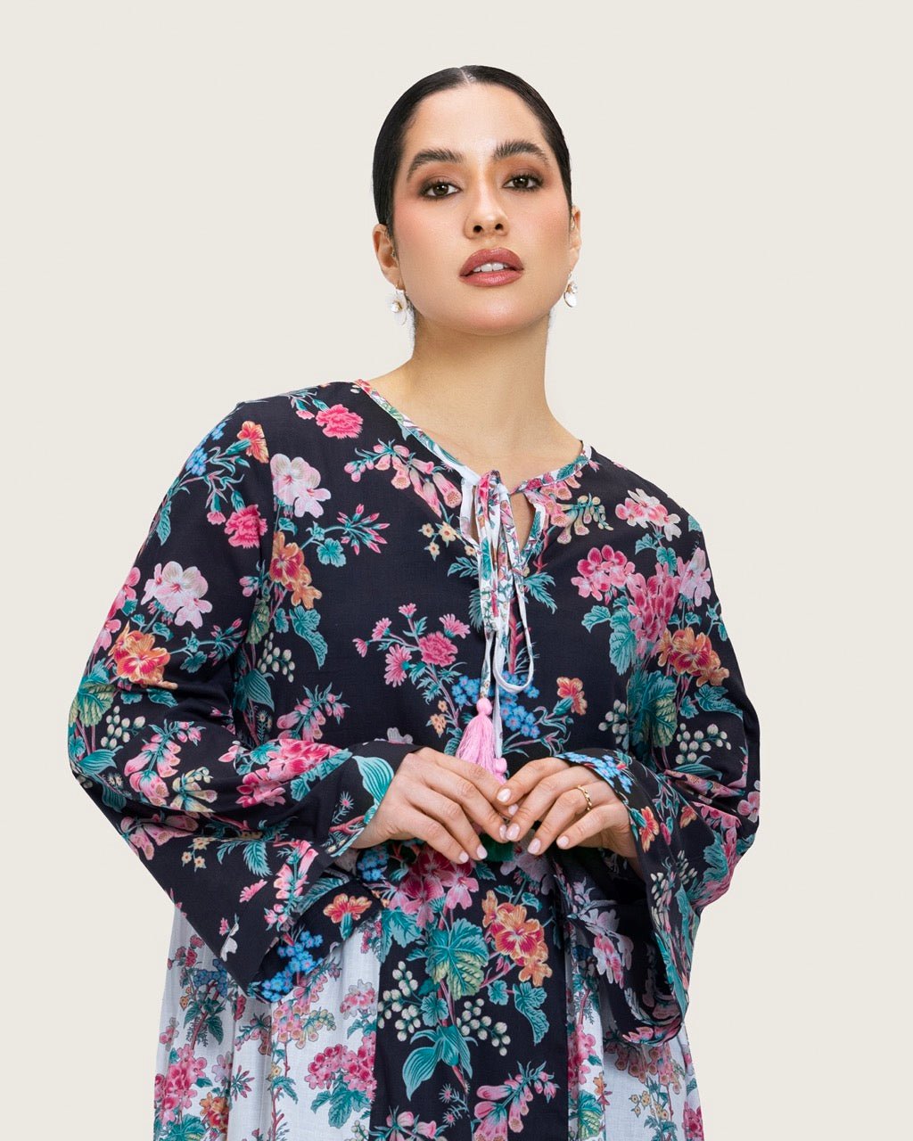 Loose Floral Cotton Dress with Tassels - Noētic