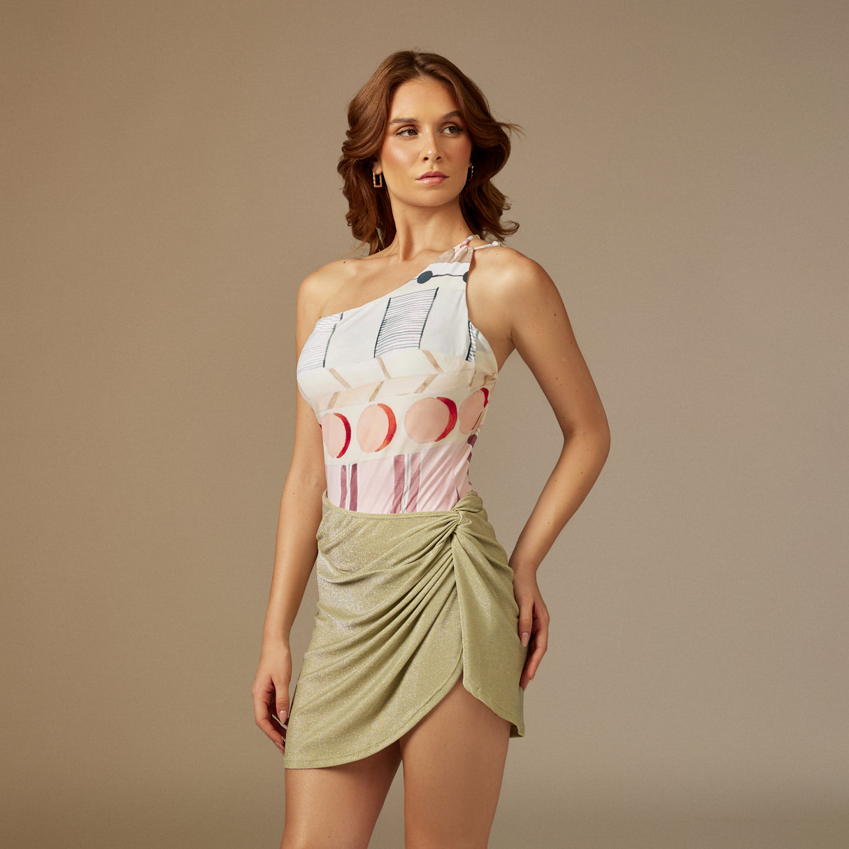 مايوه مع تنورة منفصلة قطعتين بطبعة الون باستيل