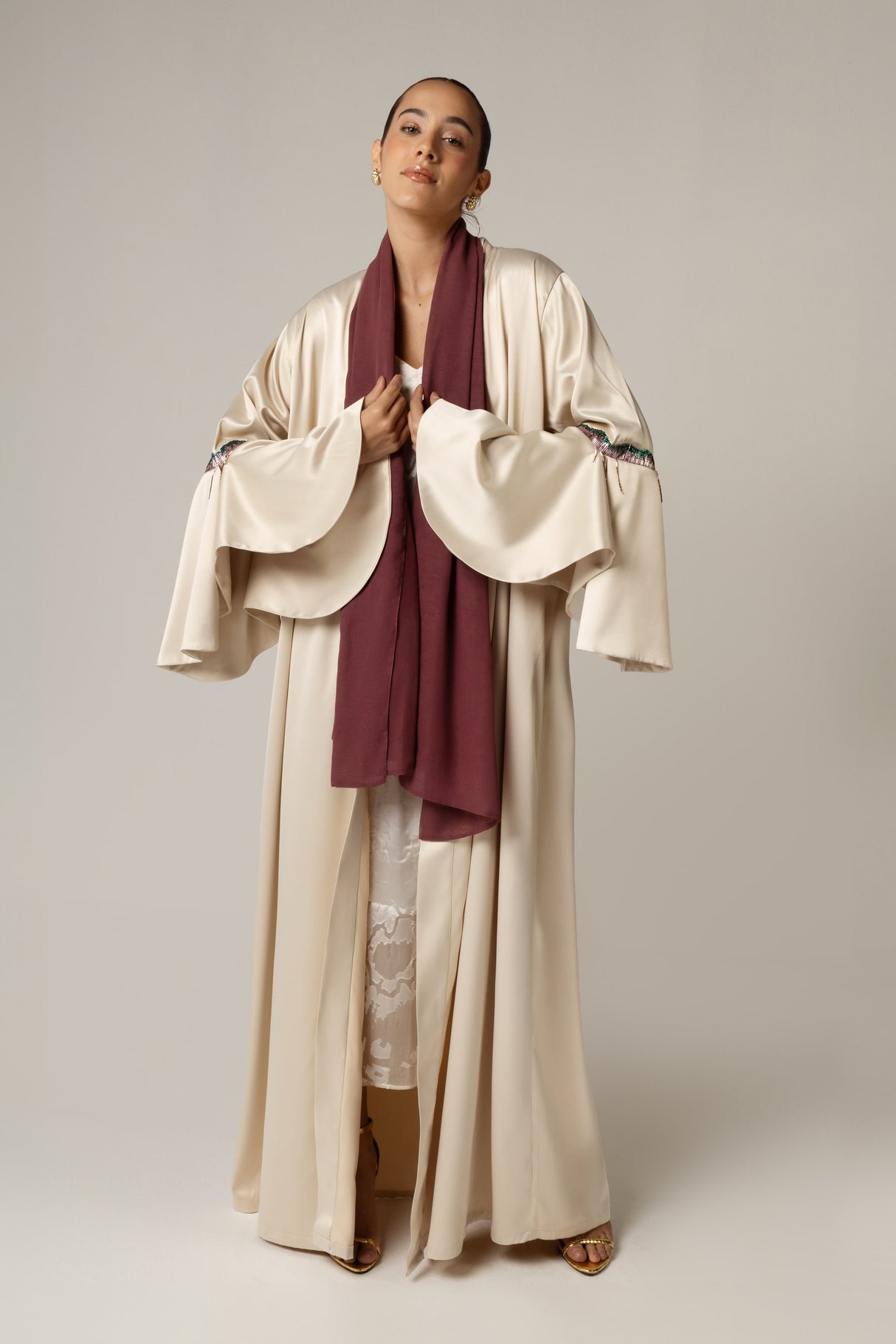 🎁 Hand Beaded Satin Abaya (30% off)
