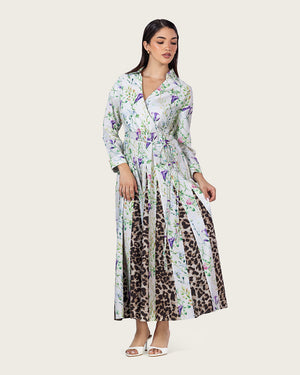 فستان كتان مزهر مع طبعة ليوبارد وحزام مجدول بالخرز
