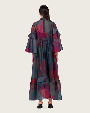 فستان ماكسي بطبعات فنية متعددة الألوان مع أكمام واسعة ورباط عنق
