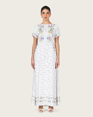 فستان كتان مطرز بالورود بثلاث ربطات خلفية