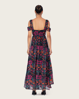 فستان شيفون بأزهار استوائية أنيقة