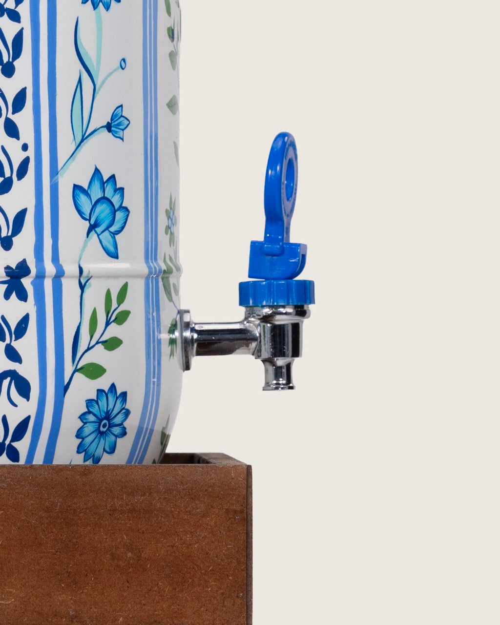 Hand-Painted Blue Meadow Urn and Stool Set - 15 liters