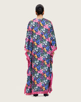 فستان ستان ملون مطبوع بأهداب وتفاصيل ورود ثلاثية الأبعاد