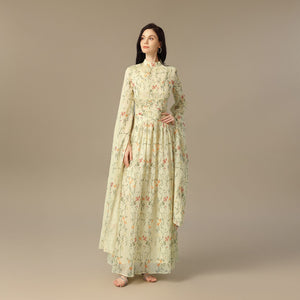 فستان عاجي بنقشة زهرية وأكمام منسدلة