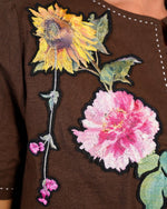 Luxury Linen Two-Piece Set with Hand-Appliqué Floral Embroidery - Noētic