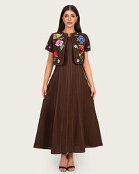 Luxury Linen Two-Piece Set with Hand-Appliqué Floral Embroidery - Noētic