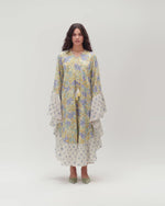 قفطان خربزي فضفاض الوان باستيل بطبعات متنوعة من الورود و شرابات