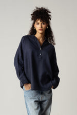 The Oversized Linen Shirt - Noētic